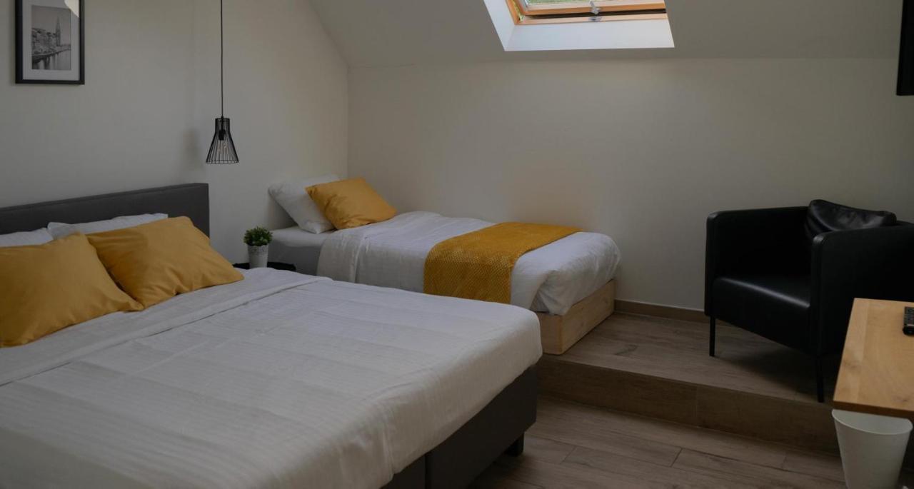 Au Petit Canteleu - Bed & Breakfast Beloeil Eksteriør billede
